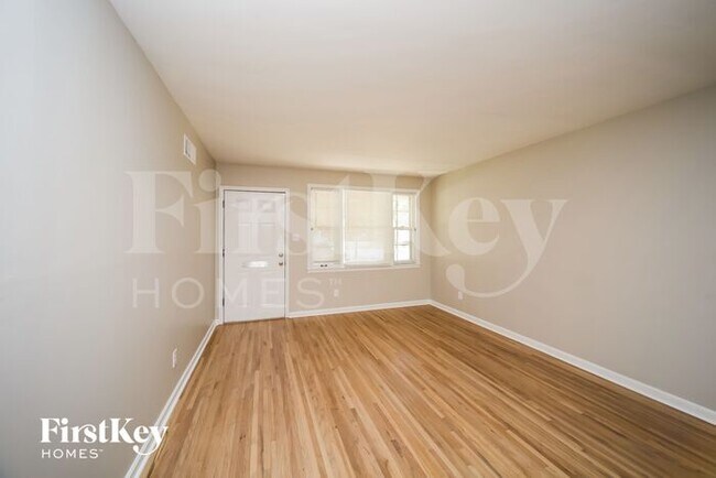 Foto del edificio - 1854 Cherry Rd