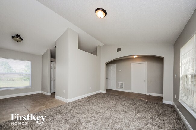 Foto del edificio - 256 Canterbury Ct