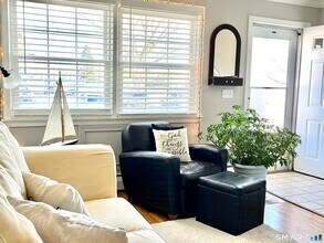 Building Photo - 25 Riverside Dr