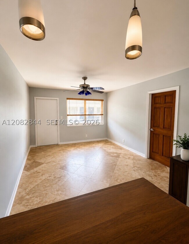 Foto del edificio - 1000 SE 15th St