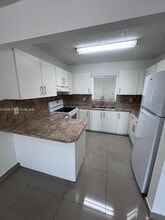 Building Photo - 3041 W 76th St