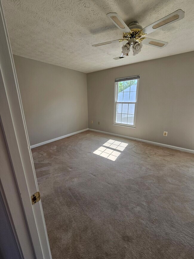 Foto del edificio - 5308 Castlestone Dr