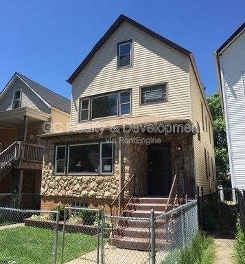 Building Photo - 8336 S Kingston Ave