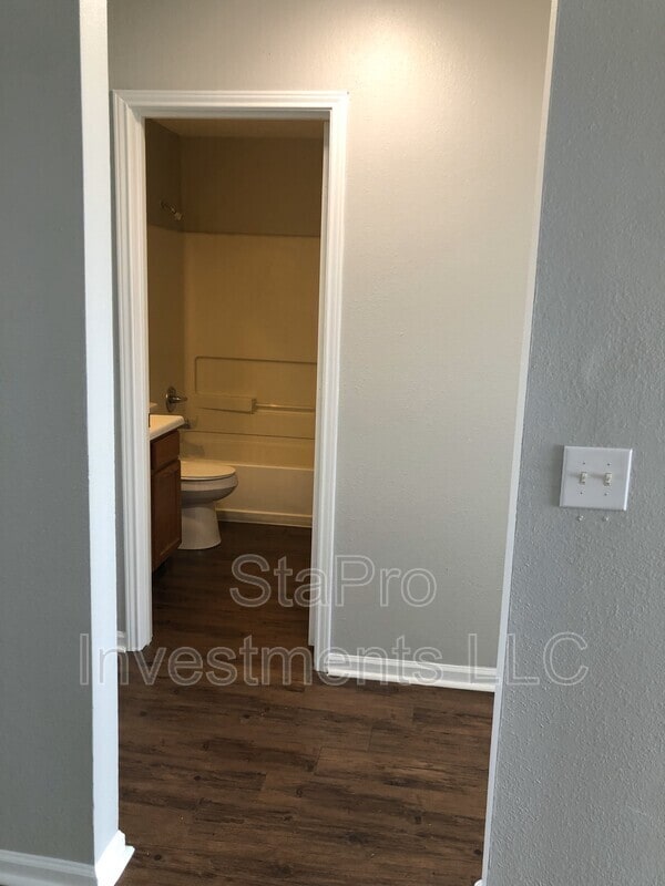 Foto del edificio - 114 Village St