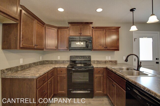 Building Photo - 3 br, 2 bath House - 4626 W Madison