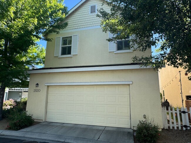 Foto del edificio - 2120 Virginia Lake Way