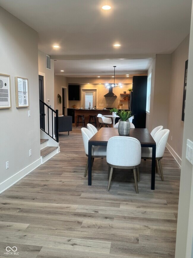 Foto del edificio - 1422 English Ave