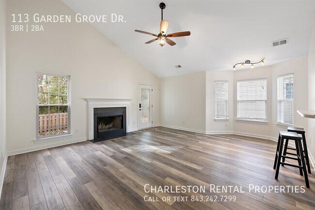 Building Photo - 113 Garden Grove Dr