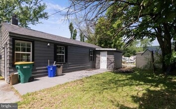 Building Photo - 78 Oliver Rd