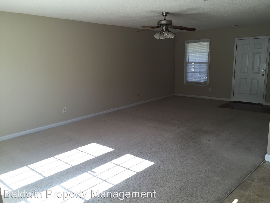 Building Photo - 1167 Folkstone Ridge Ln