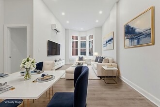 Building Photo - 19-25 Essex St