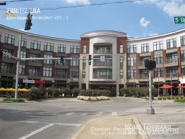 Foto principal - 220 Cedar St