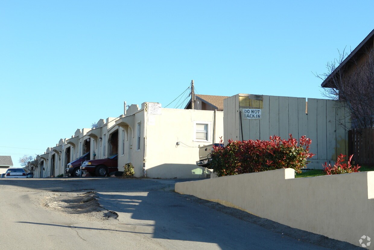 Foto del edificio - 531 Roosevelt St