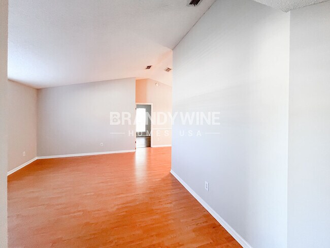 Foto del edificio - 14280 Falconhead Dr