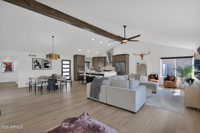 Foto del edificio - 7629 N Vía De Los Ninos