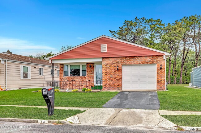 Foto del edificio - 14 Santiago Dr W