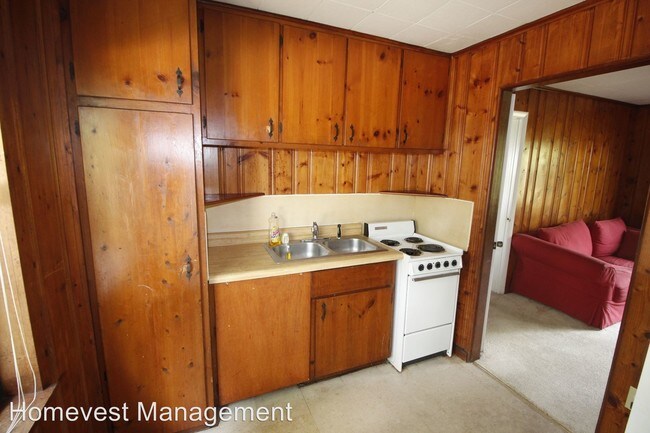 Building Photo - 3245 Clemwood Dr