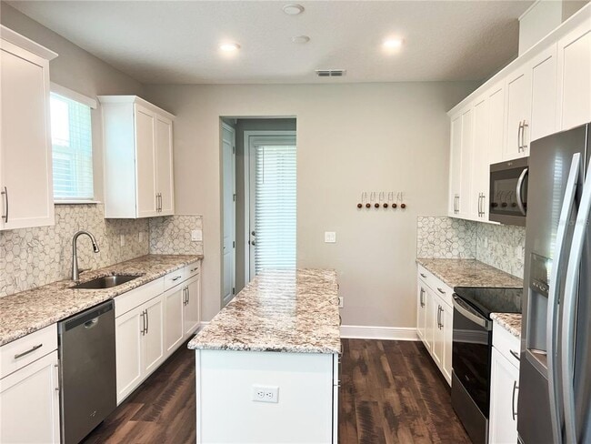 Foto del edificio - 7037 Carrickbend Ln
