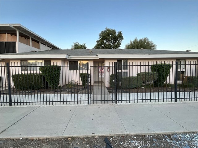 Primary Photo - 1287 Olive Tree Ln