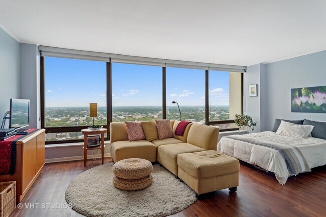 El apartamento no está amueblado. - 5445 N Sheridan Rd