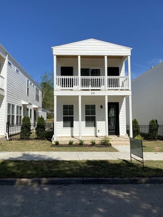 Building Photo - 612 S Willow Ave