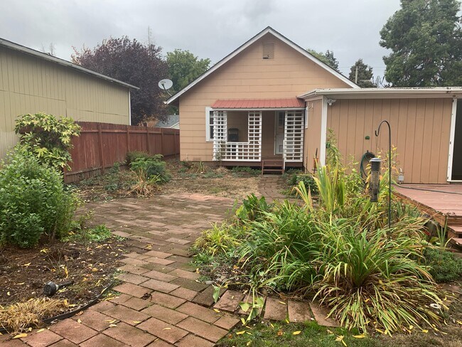 Foto del edificio - 450 W Sherman St