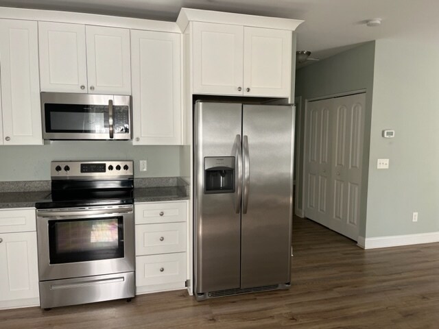 Kitchen - 3919 Swain St SE