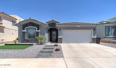 Building Photo - 938 Brudenal Pl