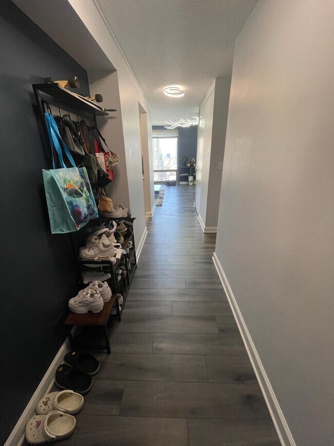 Building Photo - 440 N Wabash Ave