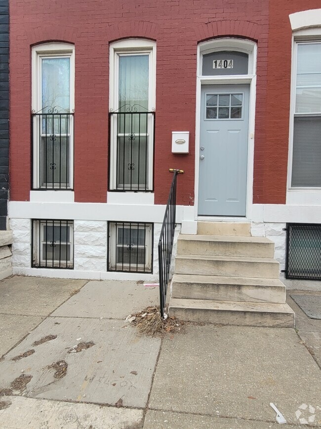Greenmount West Apartments for Rent with a Yard Baltimore, MD 1