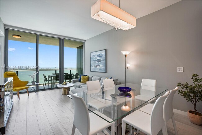 Foto del edificio - 480 NE 31st St