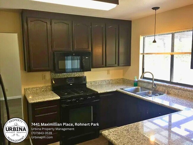 Building Photo - Move-In Ready 4-Bedroom Gem in the Heart o...
