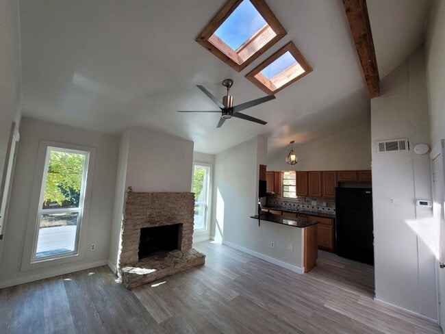 Foto del edificio - 104 W 35th St