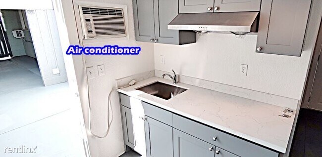 Foto del edificio - 2 br, 1 bath House - 912 PLAZA DRIVE