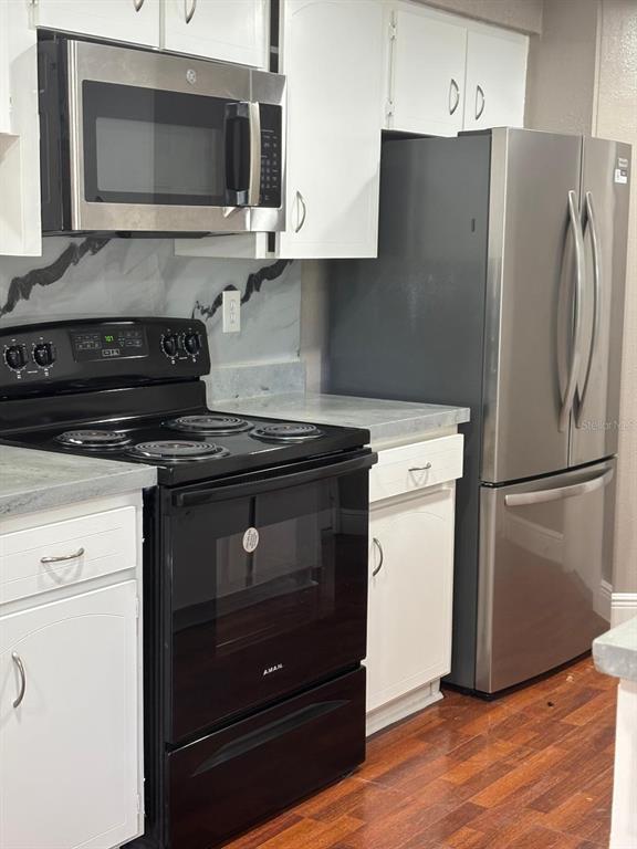 Foto del edificio - 15827 Adobe Dr