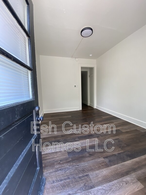 Foto del edificio - 519 1/2 South Prince Street