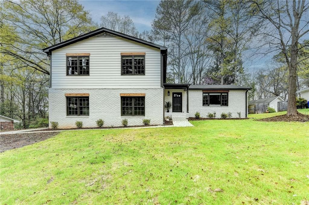 Primary Photo - 1450 Cedarhurst Dr