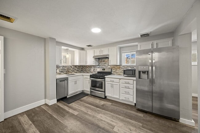 Building Photo - 3825 Liberty Ave