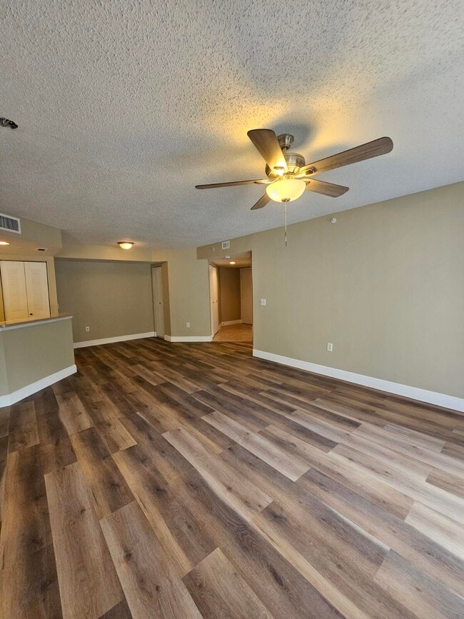 Foto del edificio - 4177 N Haverhill Rd