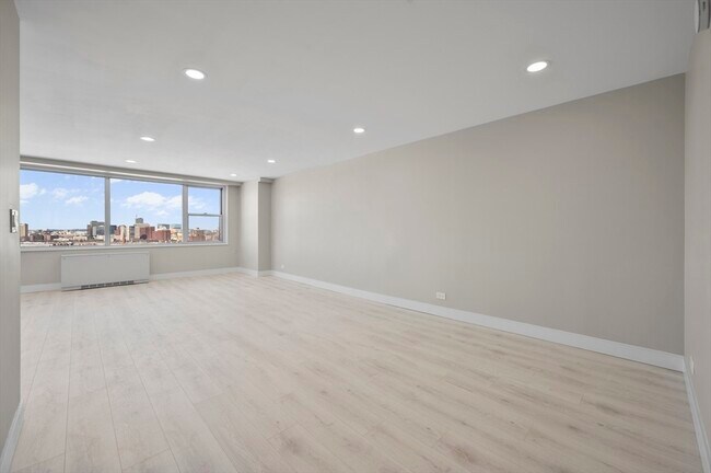 Foto del edificio - 151 Tremont St