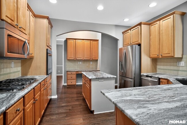 Building Photo - Spacious 4BR House in Canton