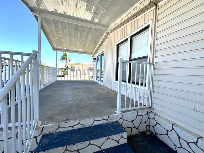 Photo - Stunning 2/2 Home in 55+ Leesure Village