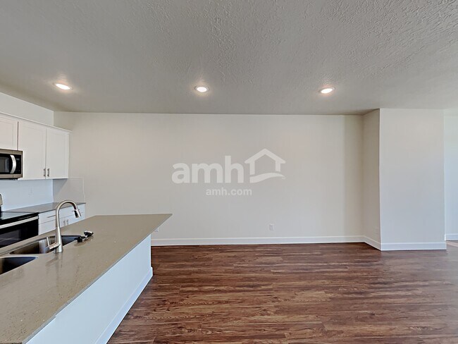 Foto del edificio - 6048 W South Jordan Parkway