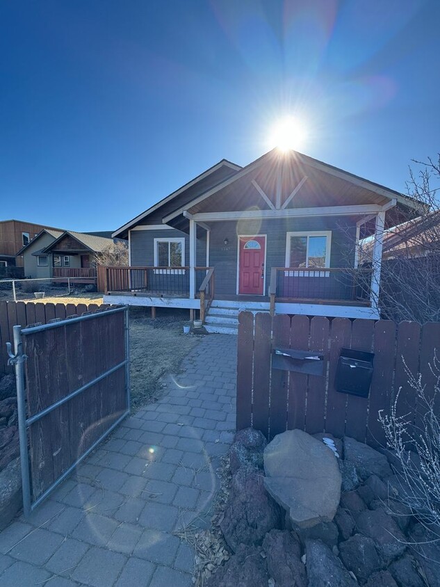 Foto del edificio - Cute Home in Downtown Bend