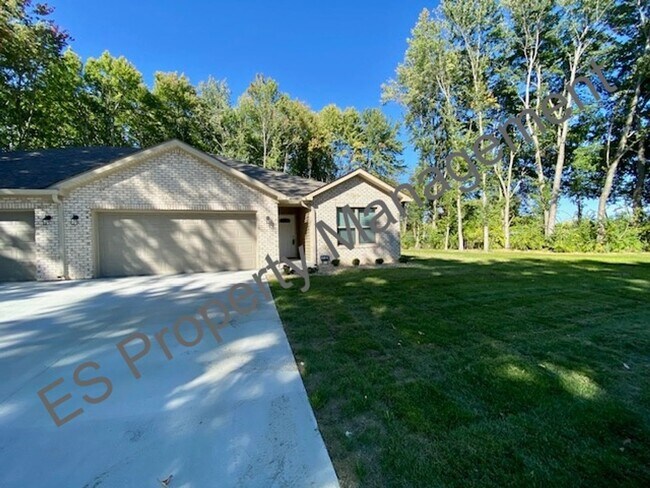 Foto del edificio - 3 Bedroom 2 bath in desirable Franklin, IN