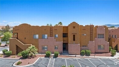 Building Photo - 728 Hardy Way