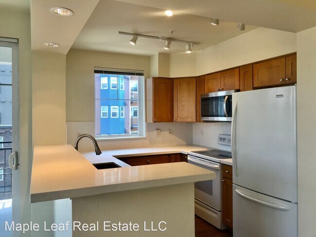 2 br, 2 bath House - 1525 NW 57th St. Unit... - 4