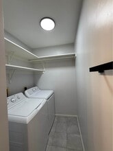 Building Photo - 6735 S 153rd Cir