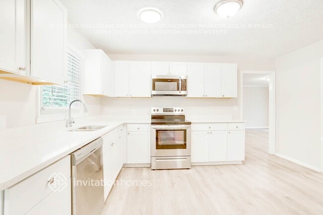 Foto del edificio - 90 Cook Ln