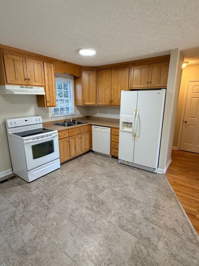 Foto del edificio - 2 Bedroom 2 Bath Cape Style House in East Asheville